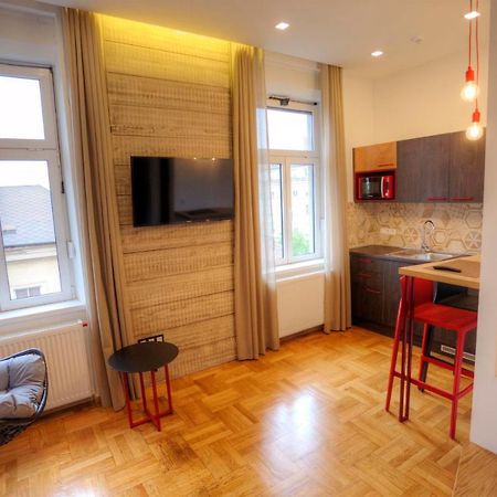 Cardinal Apartments ซาเกร็บ ภายนอก รูปภาพ