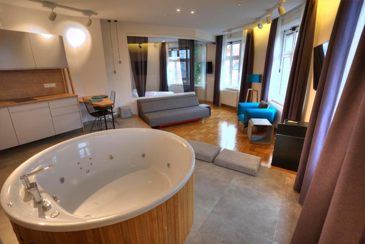 Cardinal Apartments ซาเกร็บ ภายนอก รูปภาพ